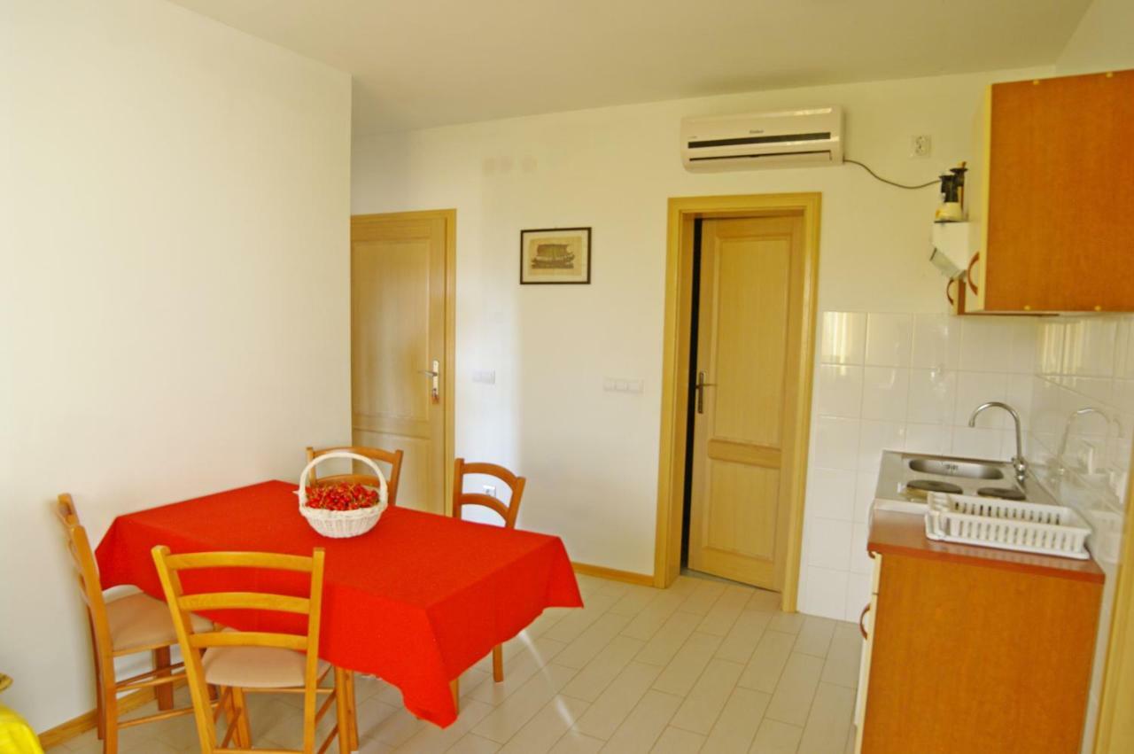 Apartments Cezar Vinkuran Ngoại thất bức ảnh